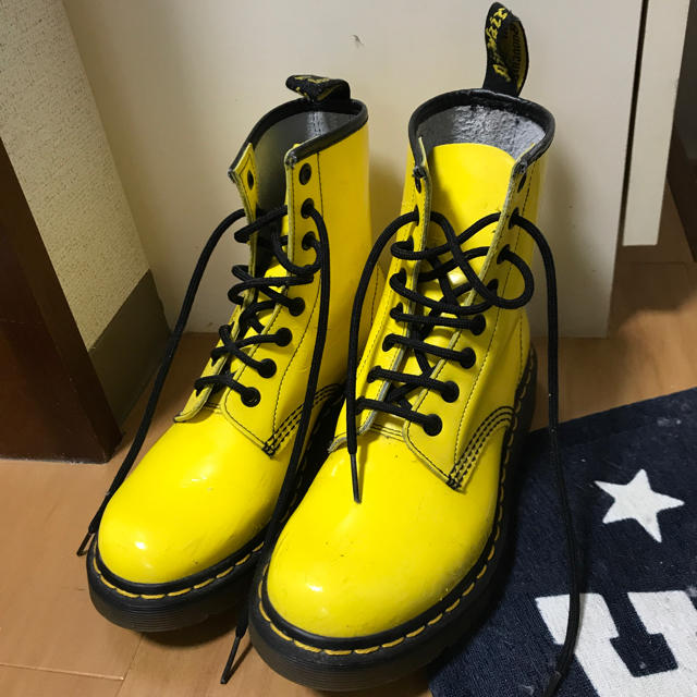 Dr.Martens ドクターマーチン 1460 パテントイエロー