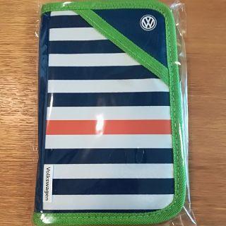 フォルクスワーゲン(Volkswagen)のフォルクスワーゲン　非売品　　ポーチ(ノベルティグッズ)