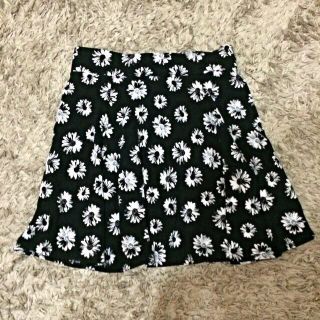 エイチアンドエム(H&M)の♡H&M 花柄ミニスカート♡(ミニスカート)