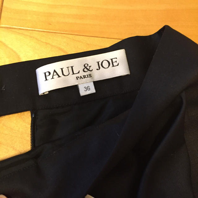 PAUL & JOE(ポールアンドジョー)のPAUL & JOE 膝丈スカート レディースのスカート(ひざ丈スカート)の商品写真