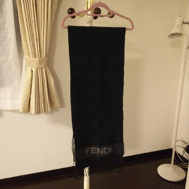 FENDI(フェンディ)のマフラー レディースのファッション小物(マフラー/ショール)の商品写真