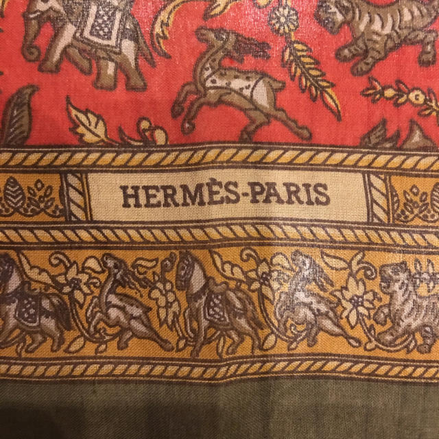 Hermes(エルメス)の正規品エルメス   シフォンスカーフ  ほぼ新品 レディースのファッション小物(バンダナ/スカーフ)の商品写真