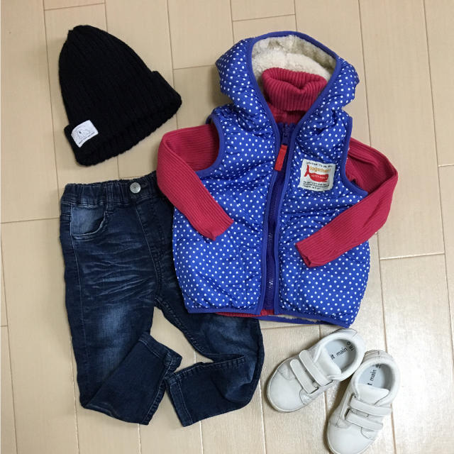 JUNK STORE(ジャンクストアー)のJUNK STORE 90㎝ リバーシブルベスト キッズ/ベビー/マタニティのキッズ服女の子用(90cm~)(ジャケット/上着)の商品写真