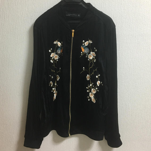 ZARA - ZARA 刺繍ブルゾンの通販 by yuushop｜ザラならラクマ