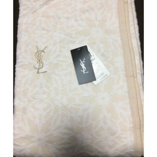 Yves Saint Laurent Beaute(毛布)のフリマアイテム一覧 Yves Saint Laurent Beaute(毛布)のフリマアイテム一覧