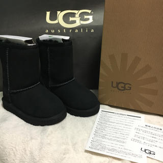 アグ(UGG)の新品 正規品 ugg キッズ ブーツ 15.5 16 ブラック 男の子 女の子(ブーツ)