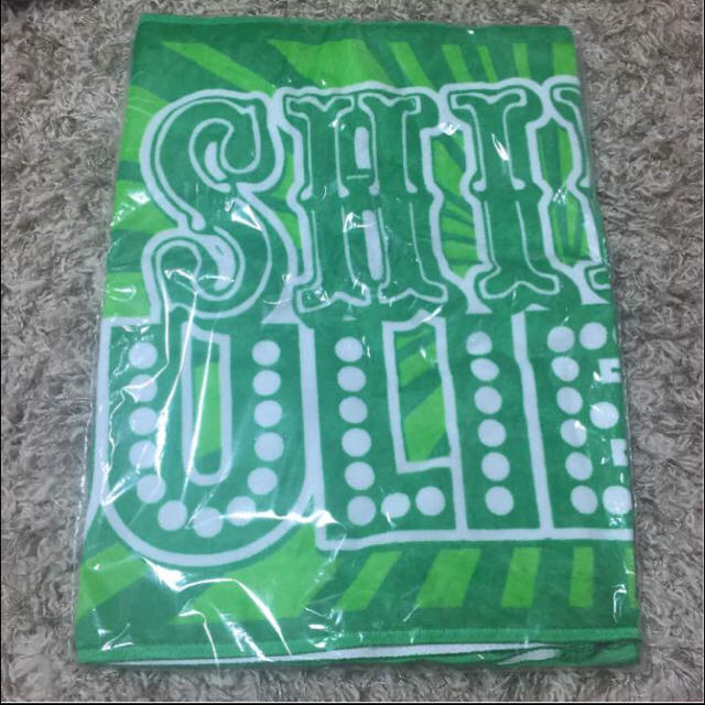SHINee(シャイニー)の【新品】SHINeeめざましライブ公式タオル エンタメ/ホビーのCD(K-POP/アジア)の商品写真