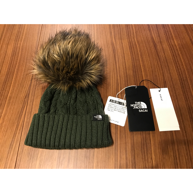 sacai(サカイ)の新品 Sacai × The North Face BEANIE KHAKI レディースの帽子(ニット帽/ビーニー)の商品写真