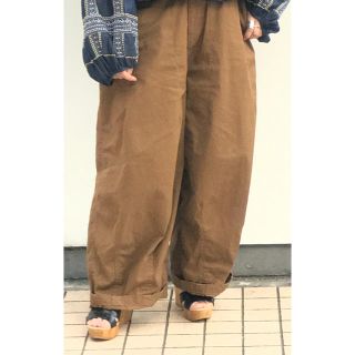 ニードルス(Needles)の【美品】Needles/ヒザデルパンツ ブラウン(ワークパンツ/カーゴパンツ)