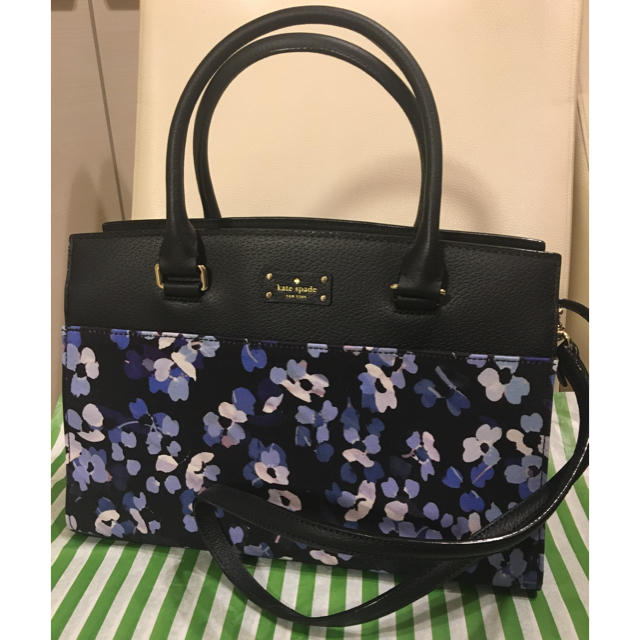 新品☆kate spade 日本未発売デザイン 花柄 ショルダーバッグ