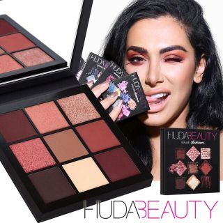 セフォラ(Sephora)の最新♥正規 HUDA BEAUTY 9色アイシャドウパレット MAUVE(アイシャドウ)