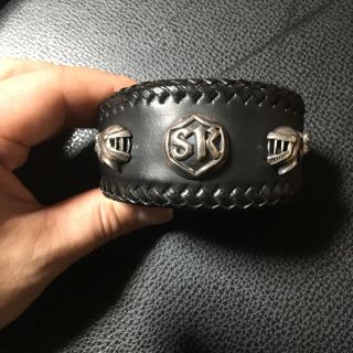 クロムハーツ(Chrome Hearts)のるーびっく様専用スターナイツ レザーバングル ブレスレット ウルフマン(バングル/リストバンド)