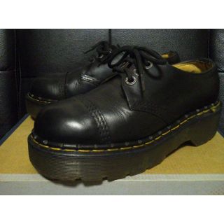 ドクターマーチン(Dr.Martens)の【専用】Dr.Martens 英国製 厚底 3ホール UK4 黒 刻印あり(ブーツ)