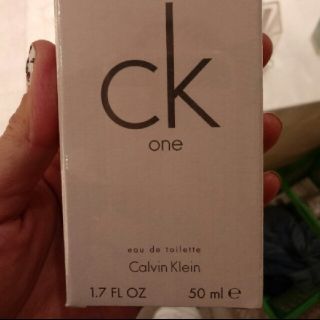 シーケーカルバンクライン(ck Calvin Klein)のカルバン クライン ck one 50ml(香水(男性用))