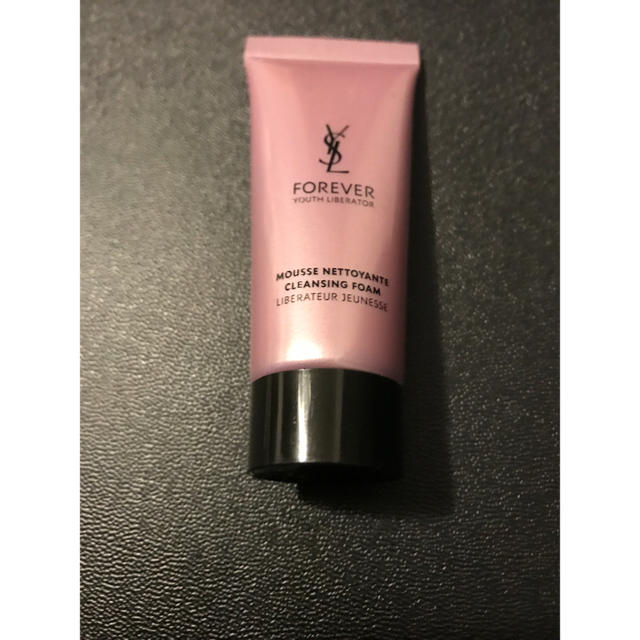 Yves Saint Laurent Beaute(イヴサンローランボーテ)のイヴ・サンローラン 洗顔 フォーエバー 中古 値下げ コスメ/美容のスキンケア/基礎化粧品(洗顔料)の商品写真