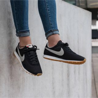 ナイキ(NIKE)の大人気カラー ナイキ プリモントリオール  レーサー ブラック(スニーカー)