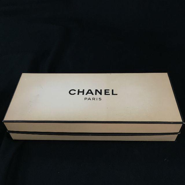 CHANEL(シャネル)の未使用 シャネル CHANEL N°19 セット 香水 石鹸 2835 コスメ/美容のボディケア(ボディソープ/石鹸)の商品写真