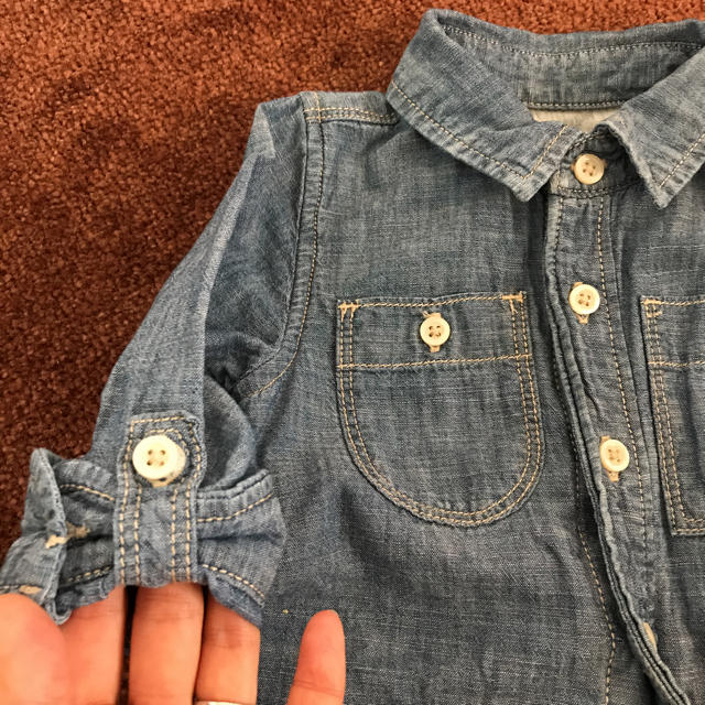 babyGAP(ベビーギャップ)のkykey様専用！ギャップ☆つなぎ デニム地長袖ロンパース キッズ/ベビー/マタニティのキッズ服男の子用(90cm~)(その他)の商品写真