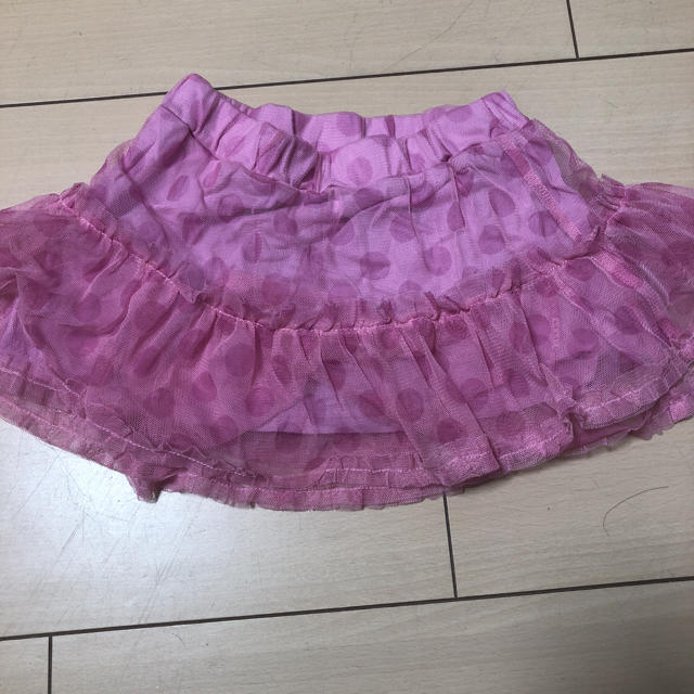 BeBe(ベベ)のチュールスカート フリフリ 100サイズ キッズ/ベビー/マタニティのキッズ服女の子用(90cm~)(スカート)の商品写真