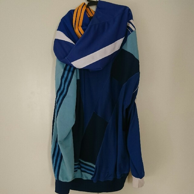 和洋折衷 リメイク パーカーの通販 by ぱむぱむショップ|ラクマ 和洋折衷 リメイク パーカーの通販 by ぱむぱむショップ|ラクマ
