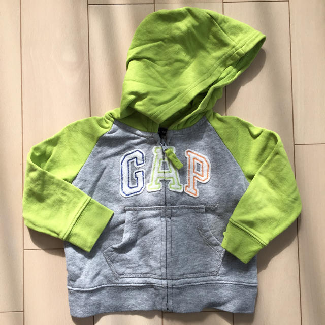 babyGAP(ベビーギャップ)のベビーギャップ☆パーカー キッズ/ベビー/マタニティのベビー服(~85cm)(トレーナー)の商品写真