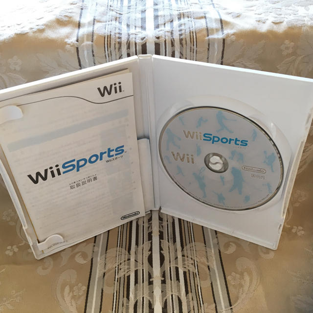 Wii(ウィー)のWii Sports  エンタメ/ホビーのゲームソフト/ゲーム機本体(家庭用ゲームソフト)の商品写真