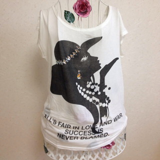 ムルーア(MURUA)のMURUA.ビジューTシャツ(Tシャツ(半袖/袖なし))