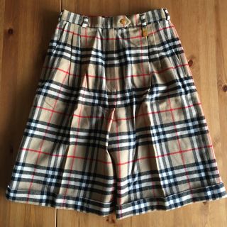 バーバリー(BURBERRY)のバーバリー ロンドン ひざ丈 パンツ(カジュアルパンツ)