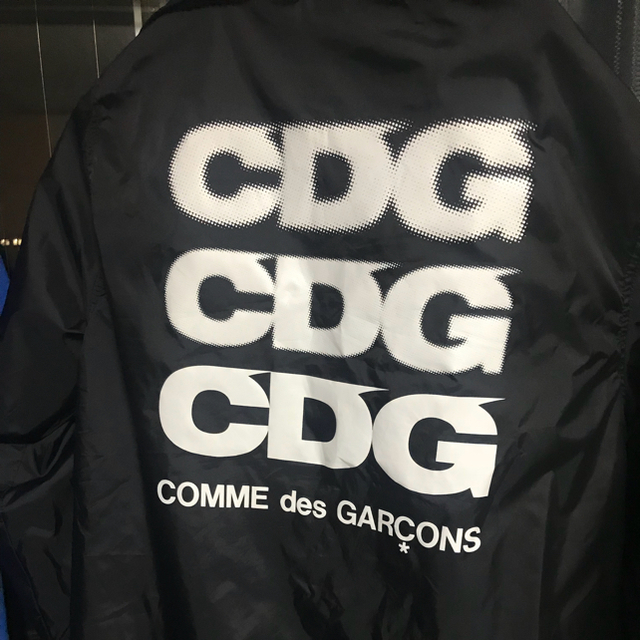 COMME des GARCONS(コムデギャルソン)のCDG コムデギャルソン コーチジャケット メンズのジャケット/アウター(ナイロンジャケット)の商品写真