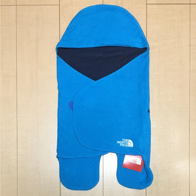 THE NORTH FACE(ザノースフェイス)のTHE NORTH FACE / BABY PILE WRAPPER キッズ/ベビー/マタニティのキッズ服男の子用(90cm~)(Tシャツ/カットソー)の商品写真