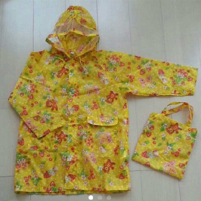 F.O.KIDS(エフオーキッズ)のF.O.KIDS レインコート 110 キッズ/ベビー/マタニティのキッズ服女の子用(90cm~)(その他)の商品写真