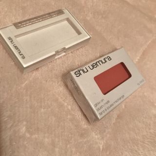 シュウウエムラ(shu uemura)のshu uemura グローオン  コーラル366 .カスタムケースII (チーク)