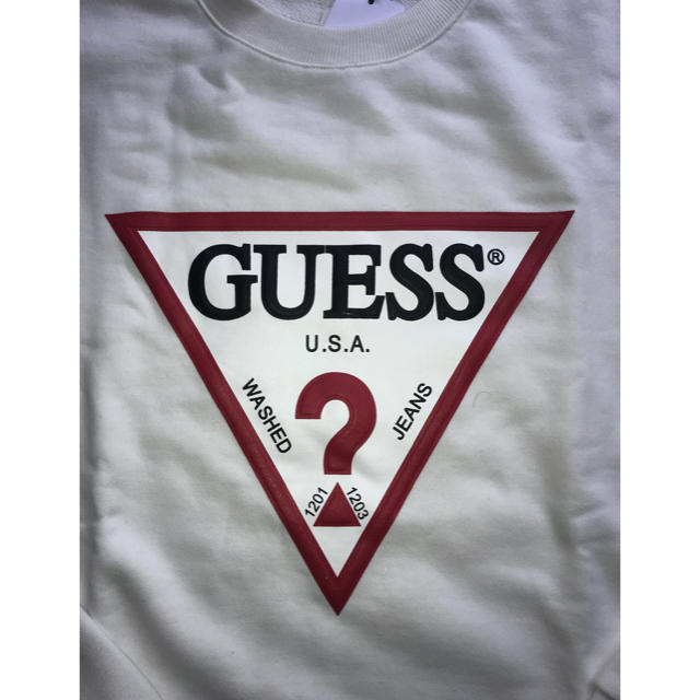 GUESS(ゲス)のセール！Guess  スウェット Mサイズ 新品未使用 メンズのトップス(スウェット)の商品写真