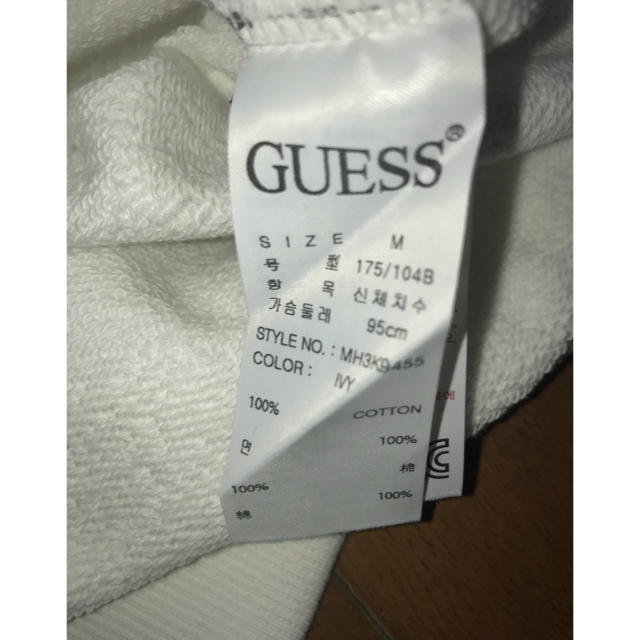 GUESS(ゲス)のセール！Guess  スウェット Mサイズ 新品未使用 メンズのトップス(スウェット)の商品写真