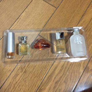 ブルガリ(BVLGARI)の【みさき様専用】ブルガリ香水バラ売り(香水(女性用))