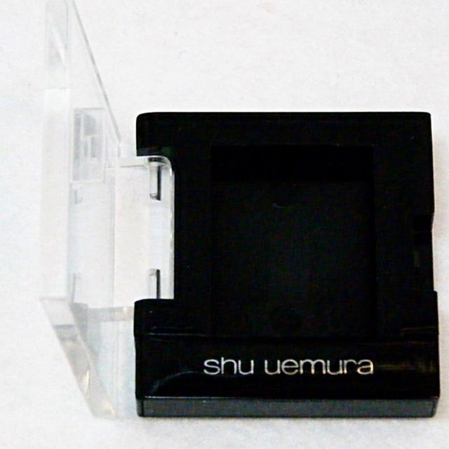 shu uemura(シュウウエムラ)の【送料無料】Shu uemura シューウエムラ カスタムケースＩ（２ｸ） コスメ/美容のキット/セット(コフレ/メイクアップセット)の商品写真