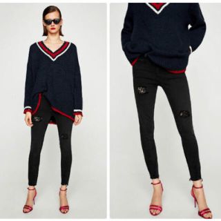 ザラ(ZARA)のZARA レースパッチ付き ダメージ ジーンズ(デニム/ジーンズ)