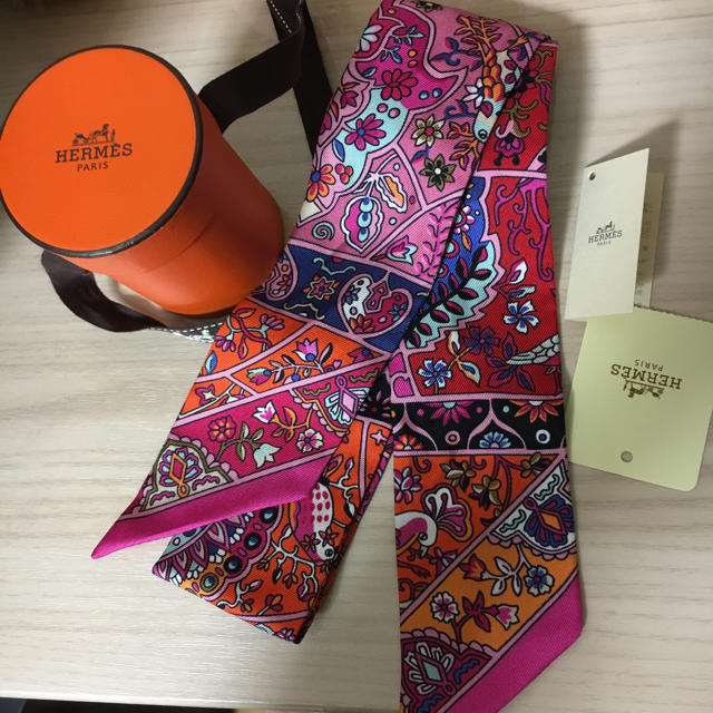 ❤︎ご専用❤︎ HERMES エルメス　ツイリー　花咲く鳥たちの国で✨