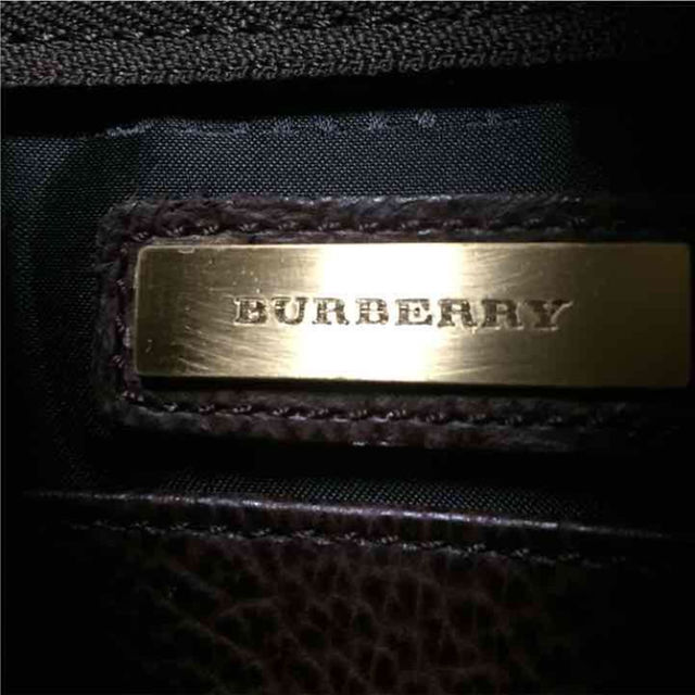 BURBERRY(バーバリー)のバーバリーセカンドバッグ エンタメ/ホビーの本(語学/参考書)の商品写真