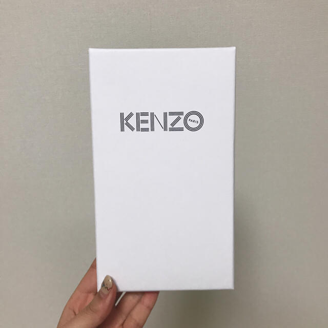 KENZO(ケンゾー)の【在庫確認コメント不要】KENZO iPhone7ケース スマホ/家電/カメラのスマホアクセサリー(iPhoneケース)の商品写真