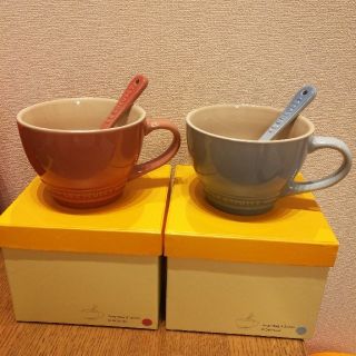 ルクルーゼ(LE CREUSET)の【専用です】ル・クルーゼ　スープマグ&スプーン、ライスボール　ビーツ(グラス/カップ)