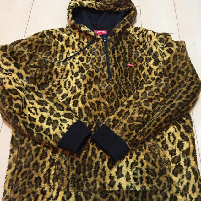 Supreme(シュプリーム)のsupreme 美品 上下セット メンズのトップス(パーカー)の商品写真