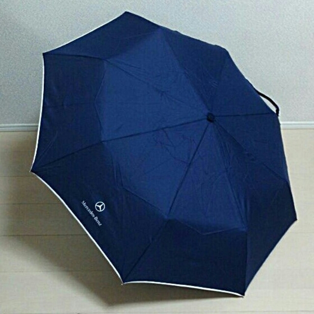 新品 メルセデスベンツ 折りたたみ傘 メンズのファッション小物(傘)の商品写真
