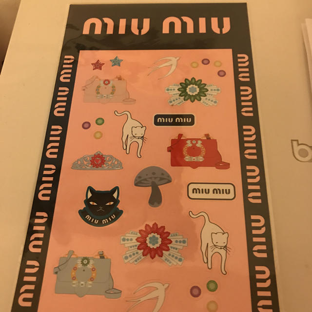 miumiu(ミュウミュウ)の非売品  MIUMIU  ステッカー エンタメ/ホビーのコレクション(ノベルティグッズ)の商品写真