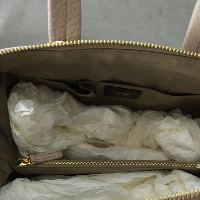 FENDI(フェンディ)の新品 FENDI フェンディ カメレオン レディースのバッグ(ハンドバッグ)の商品写真