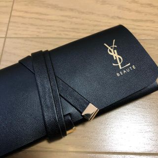 イヴサンローランボーテ(Yves Saint Laurent Beaute)のイブサンローランのメイクブラシセット(ポーチ)