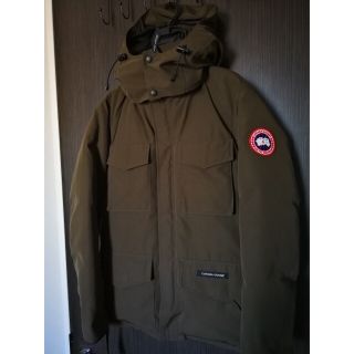 カナダグース(CANADA GOOSE)の週末限定値下げ フリルクーポン使用可能【美品】カナダグース カムループスSサイズ(ダウンジャケット)