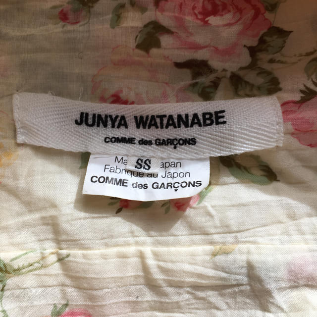 COMME des GARCONS(コムデギャルソン)のJUNYA WATANABE COMME des GARCONS ブラウス ジレ レディースのトップス(シャツ/ブラウス(半袖/袖なし))の商品写真