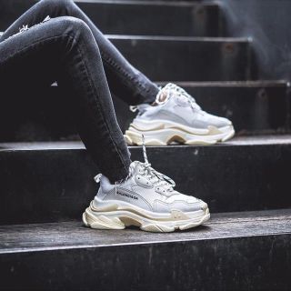 Balenciaga - 新品【Balenciaga - Triple-S】38 トリプル S ホワイト