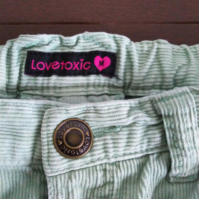 lovetoxic(ラブトキシック)の150㎝Lovetoxicパンツ キッズ/ベビー/マタニティのキッズ服女の子用(90cm~)(パンツ/スパッツ)の商品写真